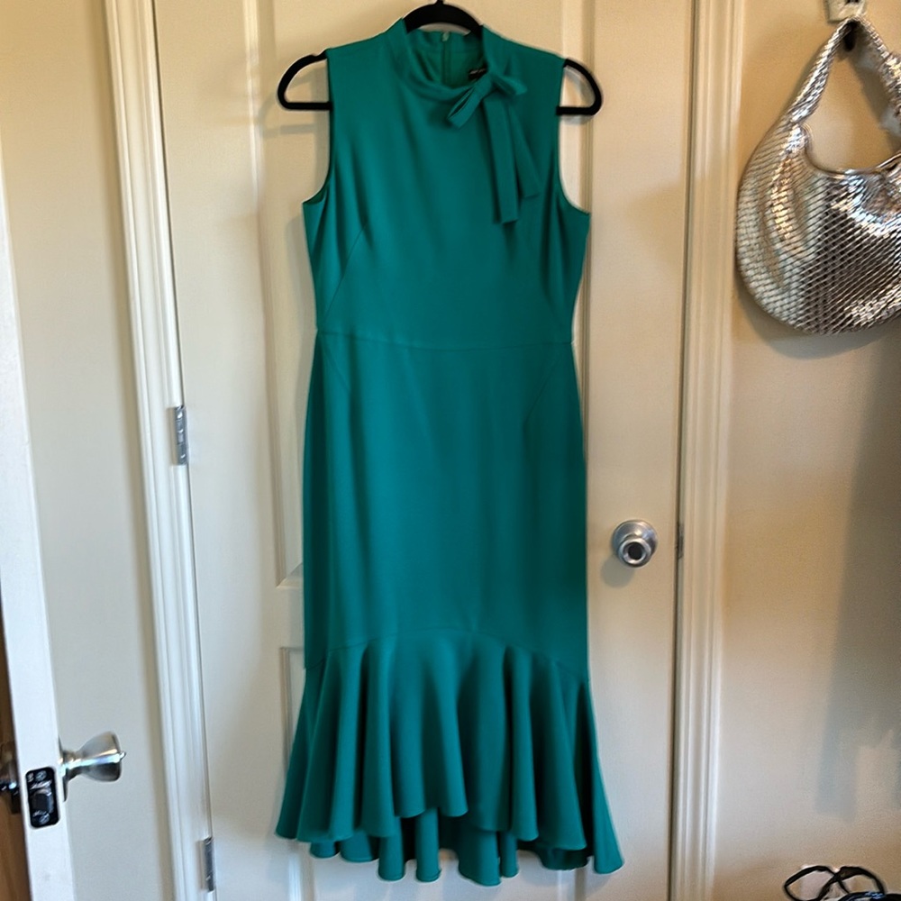 Maggy London sleeveless dress